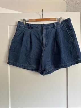 Reitmans Dark Blue Denim Pleated Shorts